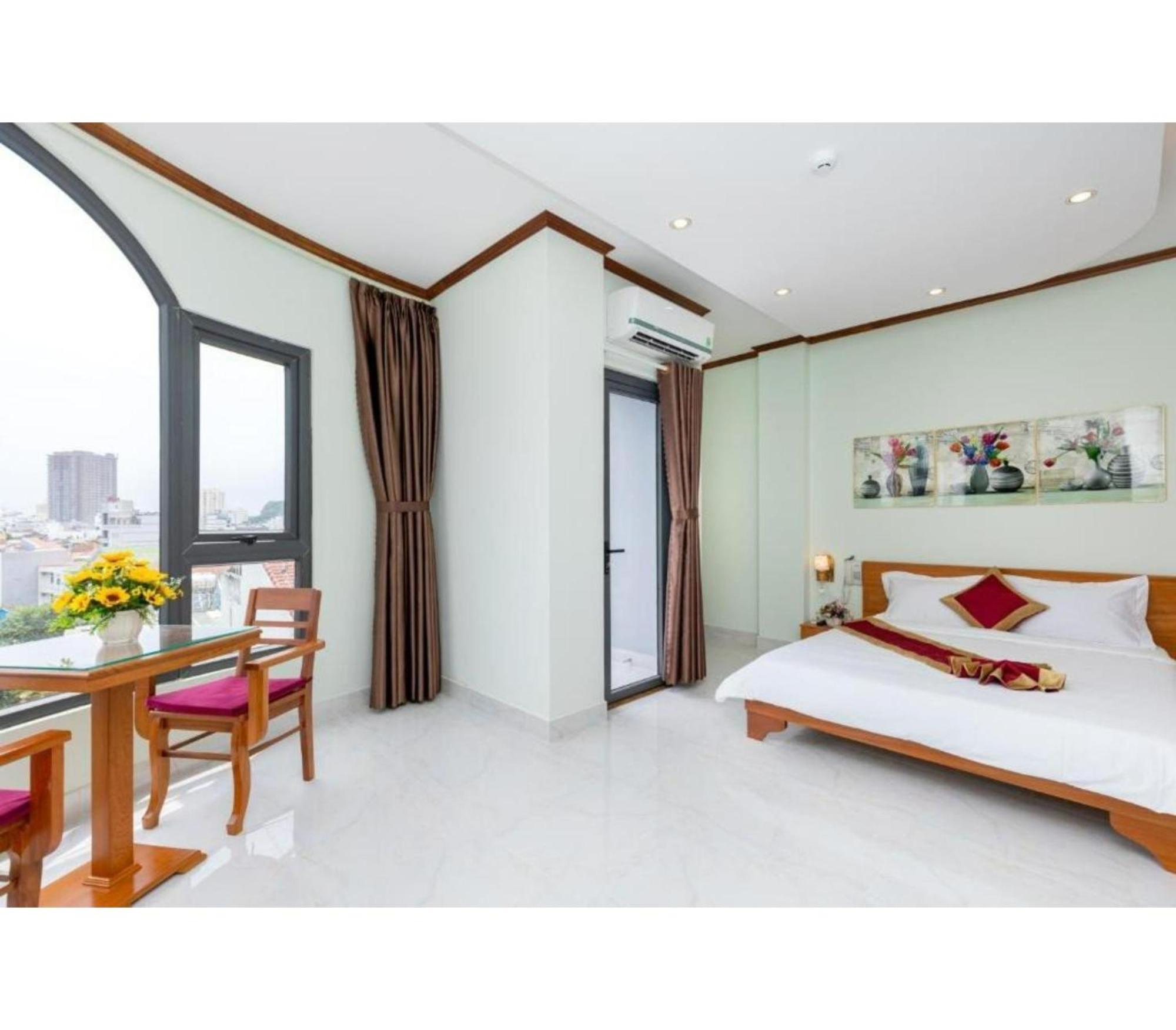 Oyo 1216 Ha Hotel Vung Tau Exterior photo