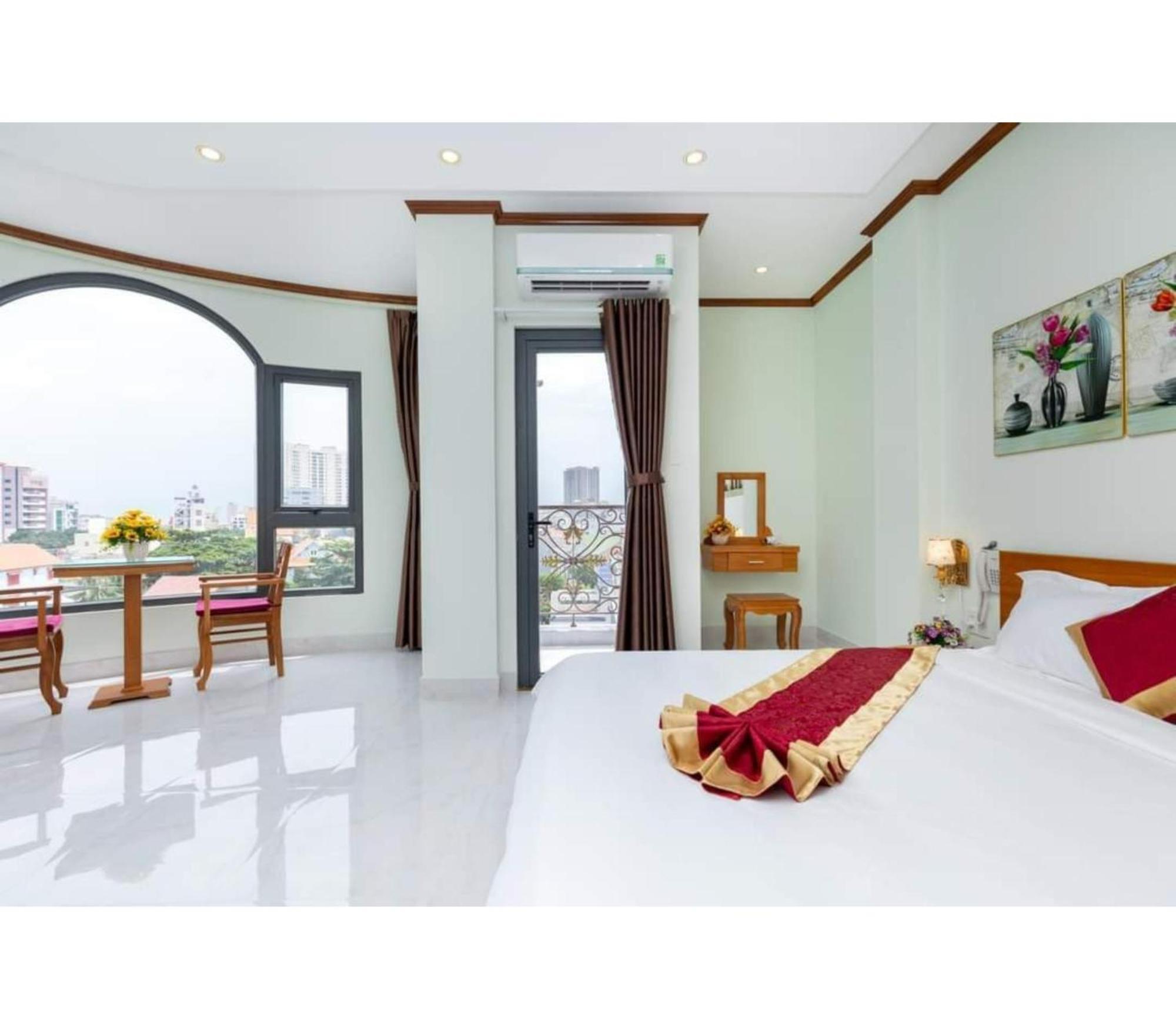 Oyo 1216 Ha Hotel Vung Tau Exterior photo